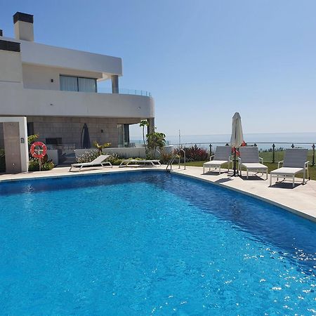 Luxury Beachfront Apartment With Pool, Sauna, Fitness And Gym In Province Malaga, Andalusia Mijas Bagian luar foto