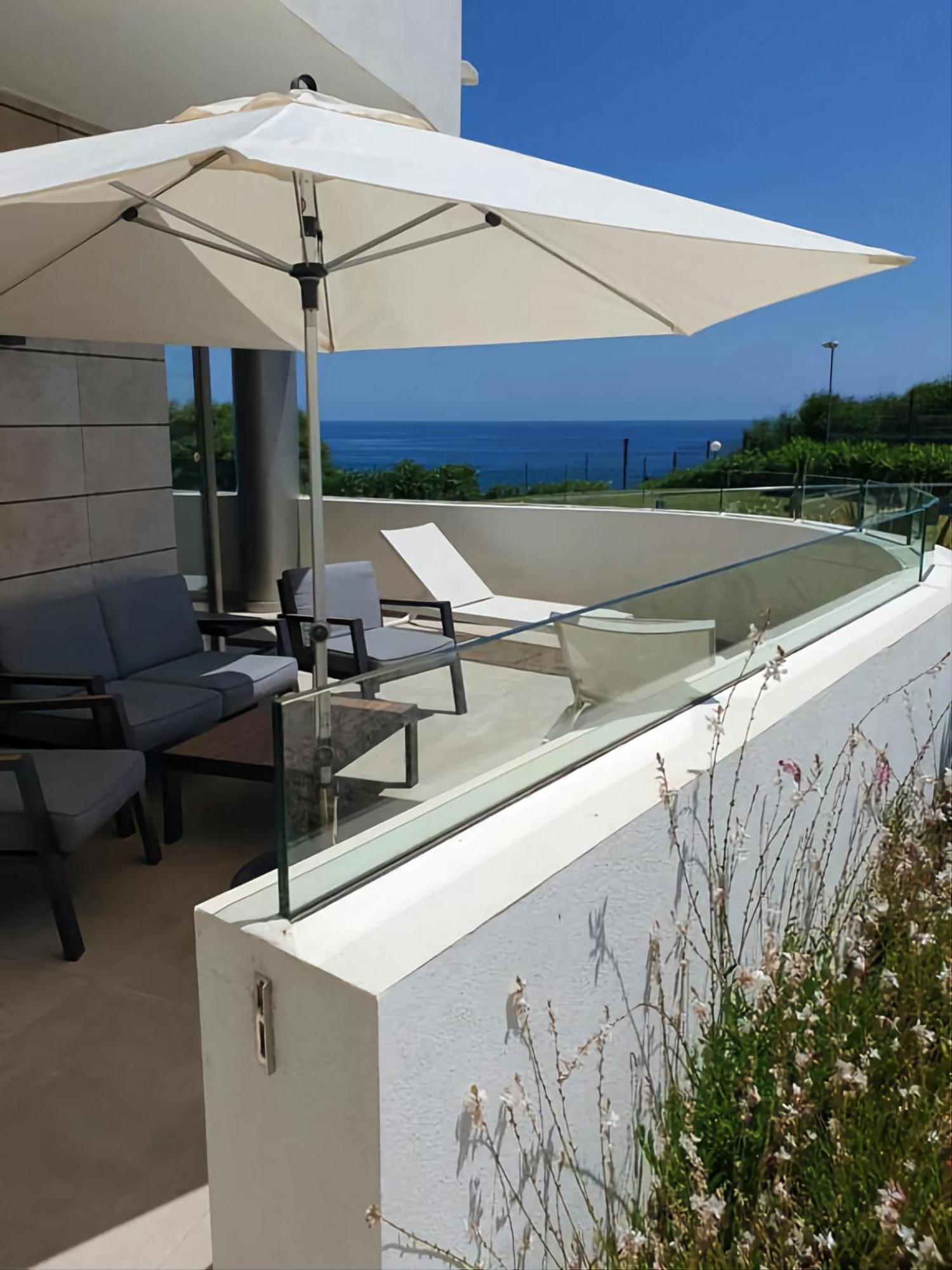 Luxury Beachfront Apartment With Pool, Sauna, Fitness And Gym In Province Malaga, Andalusia Mijas Bagian luar foto